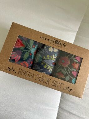 NATURAL LIFE Floral Boho Sock Trio